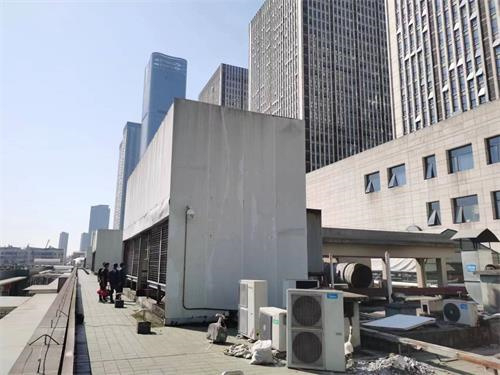 玻璃鋼冷卻塔底盤漏水主要原因?(玻璃鋼冷卻塔漏水怎