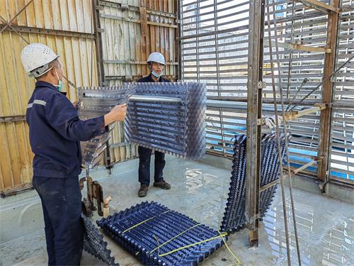 哈爾濱冷卻塔廠家淺析玻璃鋼冷卻塔的工作原理及優勢